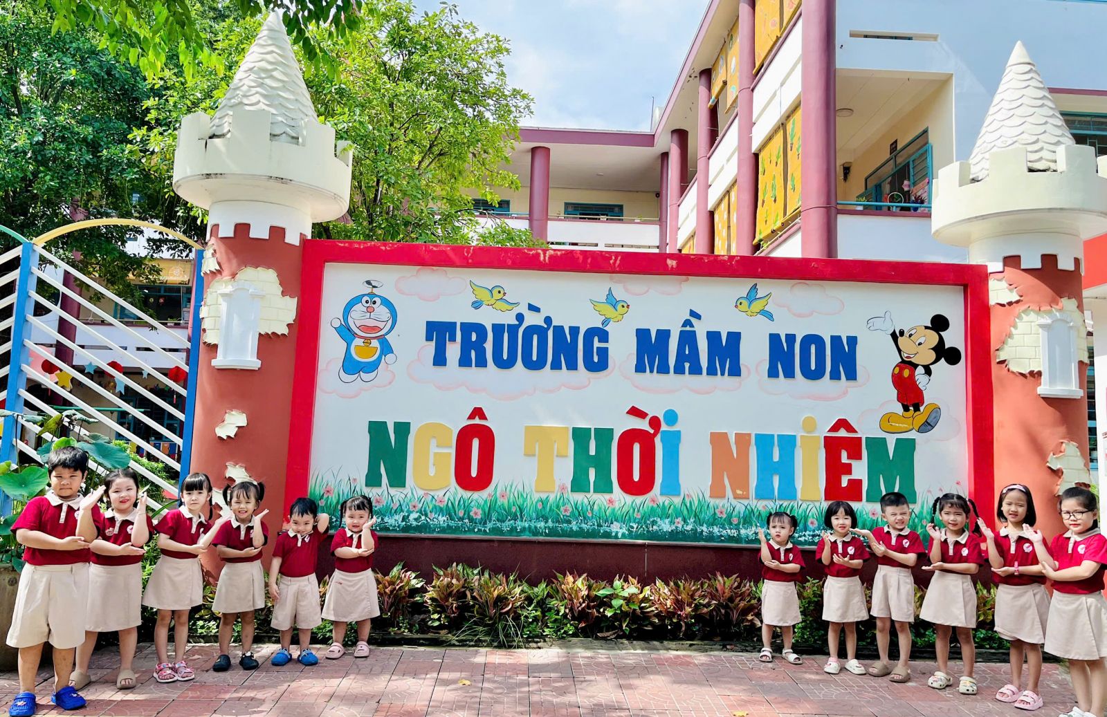 Đồng phục học sinh trường mầm non Ngô Thời Nhiệm