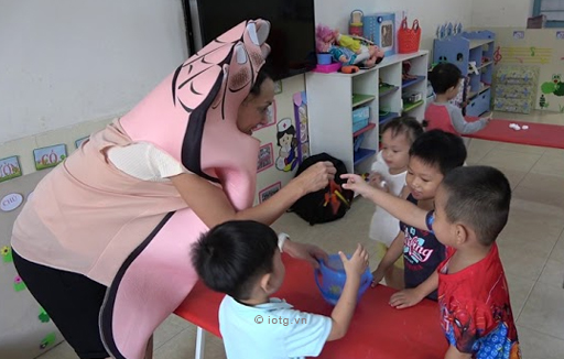 Các bé lớp mầm học tiếng Anh ngày 11.9.2020