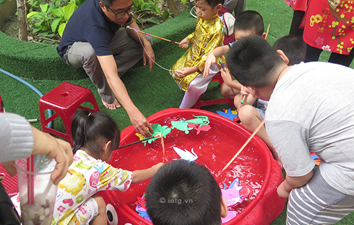 Phương pháp dạy trẻ 2, 4, 5 tuổi: Rèn luyện các kỹ năng tự lập